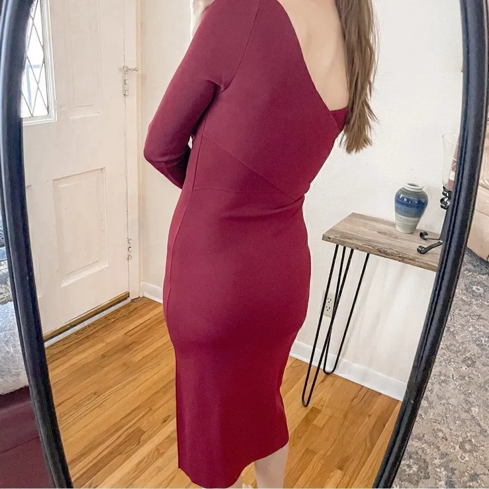 Theory Daverin Lustrate Sheath Dress in Burgundy S